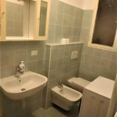 Monolocale N 5 Vicino Al Centro E Con Dehor Daire