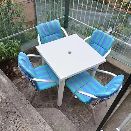 Monolocale N 5 Vicino Al Centro E Con Dehor *